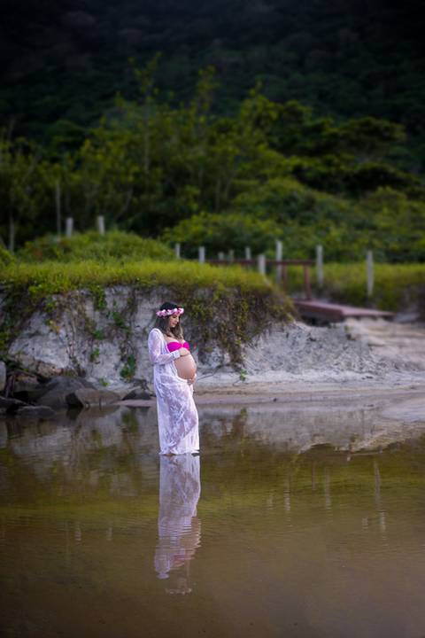 fotografia ensaio de gestante na prainha RJ'