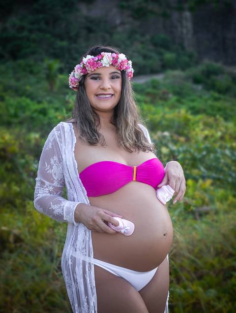 Fotografia em ensaio externo de gestante na prainha/RJ'