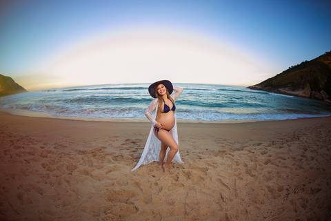 Ensaio de gestante em grumari-look-hoby renda e chapeú -RJ'