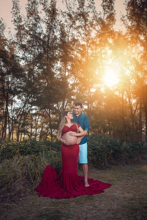 ensaio de gestante junto com marido'