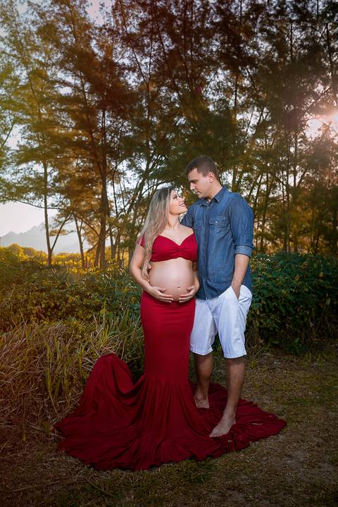 Ensaio de gestante  externo junto com esposo em grumari/RJ'