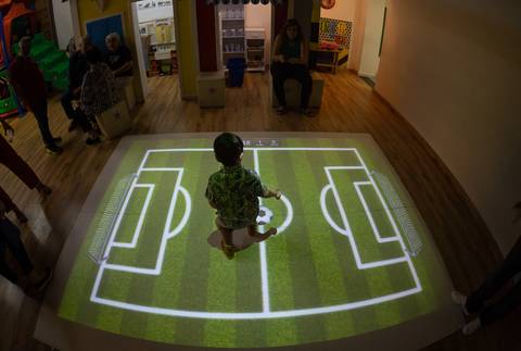 Piso interativo em casa de festas espaço quebra nozes RJ'