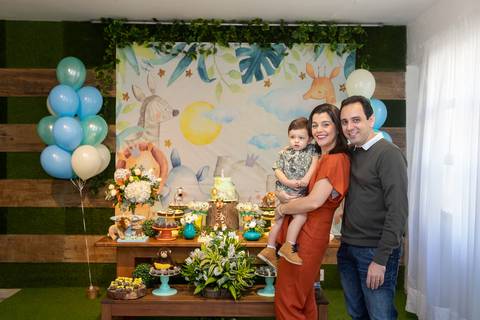 Fotos com os papais nos 2 anos do Enzo em espaço quebra nozes-RJ'