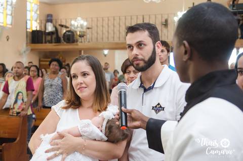 Thaís camara fotografia, cobertura de batismo infantil, cerimônia religiosa, rio de janeiro, rj. Paróquia Santa Teresinha, Urucânia.
Batizado de menina.'
