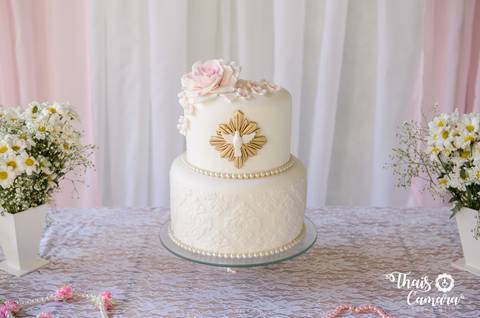 Thaís camara fotografia, cobertura de batismo infantil, cerimônia religiosa, rio de janeiro, rj. Paróquia Santa Teresinha, Urucânia.
Batizado de menina.
Bolo de batizado, bolo de batismo, bolo decorado rj, Ateliê Thati Ribeiro, cake designer RJ'