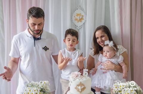 Thaís camara fotografia, cobertura de batismo infantil, cerimônia religiosa, rio de janeiro, rj. Paróquia Santa Teresinha, Urucânia.
Batizado de menina.
Bolo de batizado, bolo de batismo, bolo decorado rj, Ateliê Thati Ribeiro, cake designer RJ'