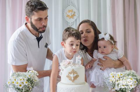 Thaís camara fotografia, cobertura de batismo infantil, cerimônia religiosa, rio de janeiro, rj. Paróquia Santa Teresinha, Urucânia.
Batizado de menina.
Bolo de batizado, bolo de batismo, bolo decorado rj, Ateliê Thati Ribeiro, cake designer RJ'
