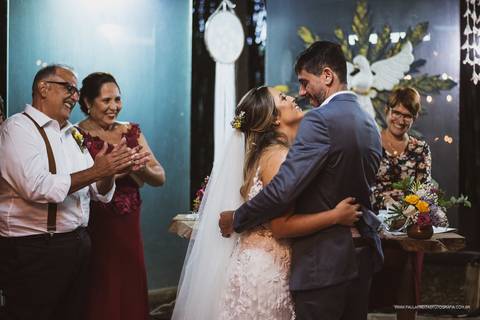 O beijo dos noivos '