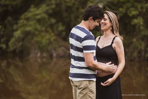 Casal esperando por bebê'