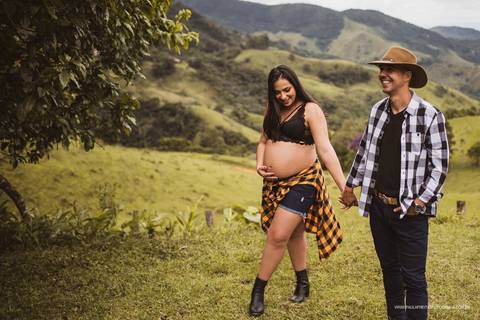 Fotos gestante no campo '