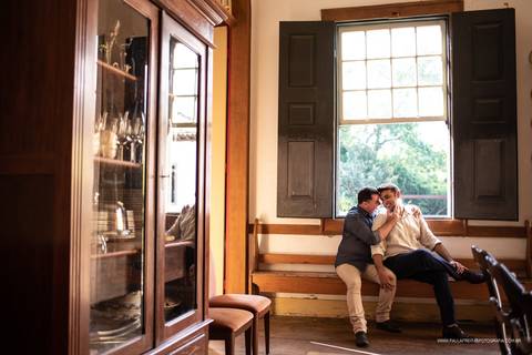 casal de homens em ensaio pre wedding'