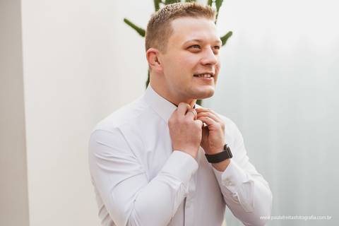 making of do noivo, noivo se arrumando no dia do casamento'