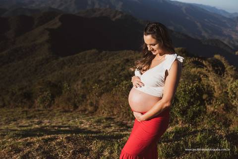 book gestante feito na montanha em santo antonio do pinhal por paula freitas fotografia'