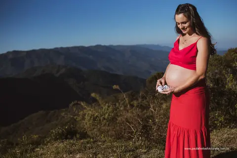 foto de gravida no por do sol, roupa para foto de gravida'