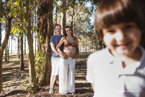 foto de familia em ensaio de gestante'