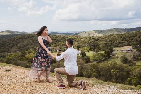 ensaio de casal com pedido de casamento em cunha sp fotografado por paula freitas fotografia'