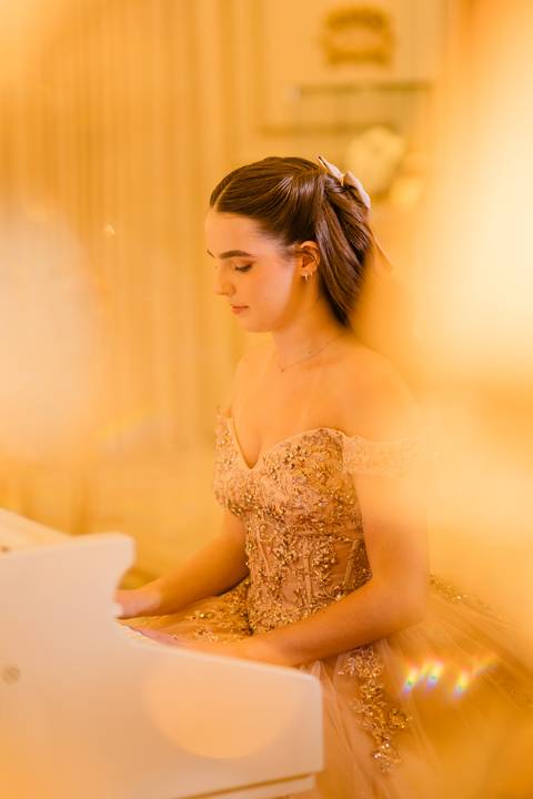 Isabella Machado Neumann - Ensaio Fotografico Gramado - Ester e Micael Foto - Ensaio Luxuoso - Ensaio Debutante'