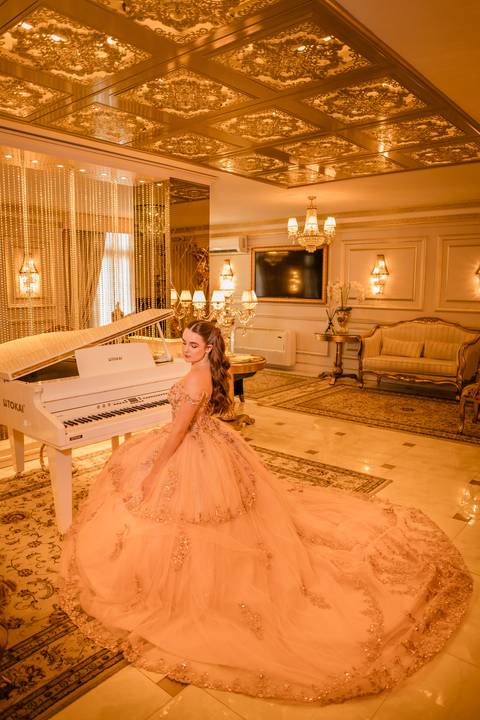 Isabella Machado Neumann - Ensaio Fotografico Gramado - Ester e Micael Foto - Ensaio Luxuoso - Ensaio Debutante'