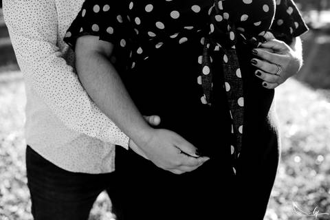 Ensaio Gestante; Mãe de Menina; Fotografia gestante; Fotografia gestante São Leopoldo; Fotografia gestante; Fotografia de família; São Leopoldo; Fotografia com animais; Ensaio de família; Gravidez;'