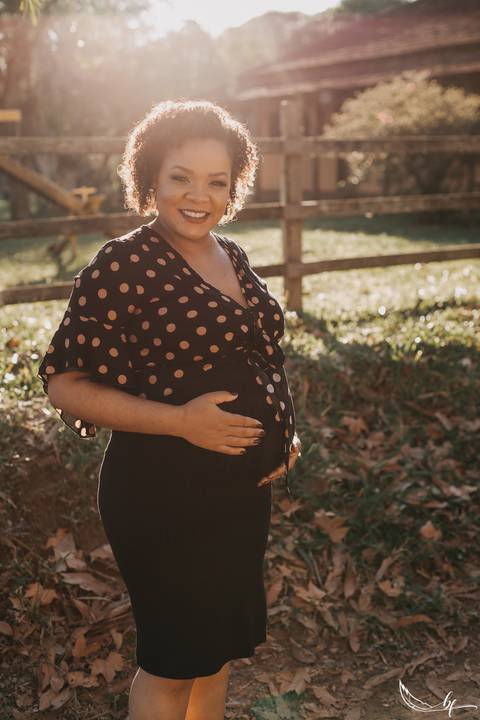 Ensaio Gestante; Mãe de Menina; Fotografia gestante; Fotografia gestante São Leopoldo; Fotografia gestante; Fotografia de família; São Leopoldo; Fotografia com animais; Ensaio de família; Gravidez;'
