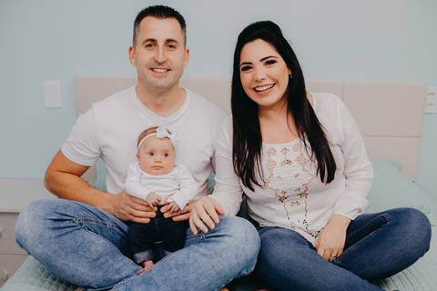 Ensaio Gestante; Mãe de Menina; Fotografia gestante; Fotografia gestante São Leopoldo; Fotografia gestante; Fotografia de família; São Leopoldo; Fotografia com animais; Ensaio de família; Gravidez; Grêmio;'