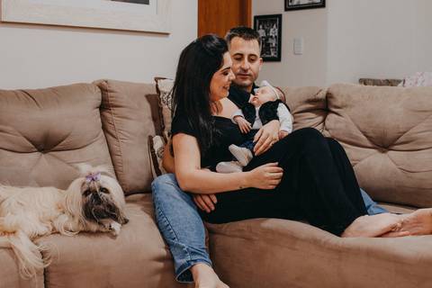 Ensaio Gestante; Mãe de Menina; Fotografia gestante; Fotografia gestante São Leopoldo; Fotografia gestante; Fotografia de família; São Leopoldo; Fotografia com animais; Ensaio de família; Gravidez; Grêmio;'