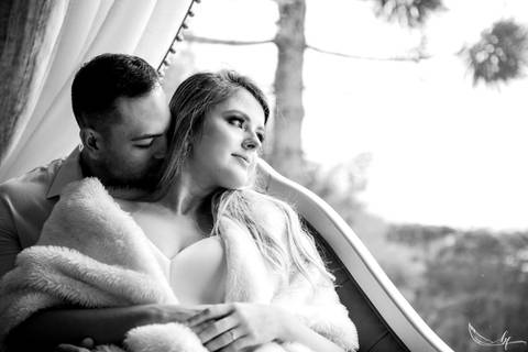 Maquiagem; Making of; Noiva; Noivo; Pré Wedding; Street Wedding; Celina Munhoz; Adriana Kruger; Manu Garcia; Camarim Madri; Wandering Wedding; São Francisco de Paula; Fotografia de Casal; Fotografia de Casamento; Pré Wedding; São Leopoldo; Belo Horizonte;'