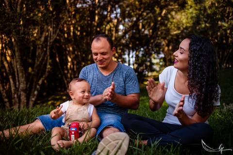 Ensaio Gestante; Mãe de Menina; Fotografia gestante; Fotografia gestante São Leopoldo; Fotografia gestante; Fotografia de família; São Leopoldo; Fotografia com animais; Ensaio de família; Gravidez; Grêmio;'