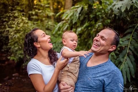 Ensaio Gestante; Mãe de Menina; Fotografia gestante; Fotografia gestante São Leopoldo; Fotografia gestante; Fotografia de família; São Leopoldo; Fotografia com animais; Ensaio de família; Gravidez; Grêmio;'