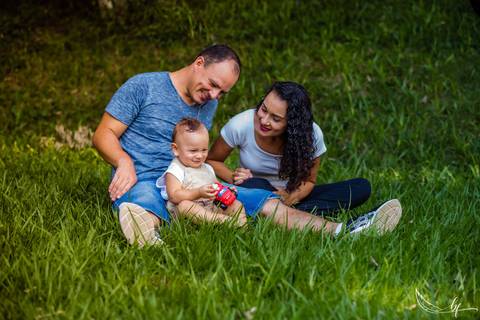 Ensaio Gestante; Mãe de Menina; Fotografia gestante; Fotografia gestante São Leopoldo; Fotografia gestante; Fotografia de família; São Leopoldo; Fotografia com animais; Ensaio de família; Gravidez; Grêmio;'