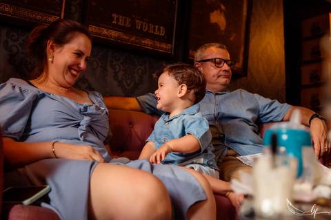 Ensaio Gestante; Mãe de Menina; Fotografia gestante; Fotografia gestante São Leopoldo; Fotografia gestante; Fotografia de família; São Leopoldo; Fotografia com animais; Ensaio de família; Gravidez; Grêmio;'