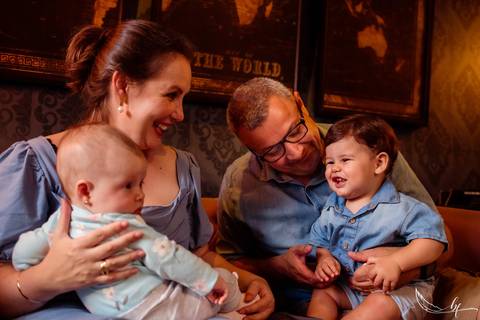 Ensaio Gestante; Mãe de Menina; Fotografia gestante; Fotografia gestante São Leopoldo; Fotografia gestante; Fotografia de família; São Leopoldo; Fotografia com animais; Ensaio de família; Gravidez; Grêmio;'