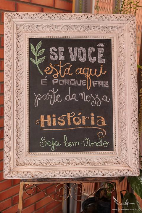 Maquiagem; Making of; Noiva; Noivo; Pré Wedding; Street Wedding; Celina Munhoz; Adriana Kruger; Manu Garcia; Camarim Madri; Wandering Wedding; São Francisco de Paula; Fotografia de Casal; Fotografia de Casamento; Pré Wedding; São Leopoldo; Belo Horizonte;'