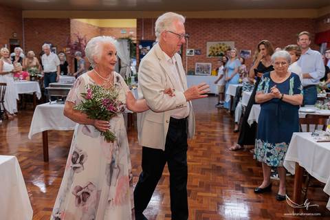 Maquiagem; Making of; Noiva; Noivo; Pré Wedding; Street Wedding; Celina Munhoz; Adriana Kruger; Manu Garcia; Camarim Madri; Wandering Wedding; São Francisco de Paula; Fotografia de Casal; Fotografia de Casamento; Pré Wedding; São Leopoldo; Belo Horizonte;'