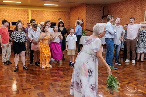 Maquiagem; Making of; Noiva; Noivo; Pré Wedding; Street Wedding; Celina Munhoz; Adriana Kruger; Manu Garcia; Camarim Madri; Wandering Wedding; São Francisco de Paula; Fotografia de Casal; Fotografia de Casamento; Pré Wedding; São Leopoldo; Belo Horizonte;'