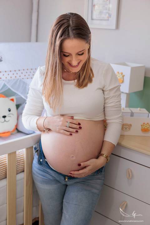 Ensaio Gestante; Mãe de Menina; Fotografia gestante; Fotografia gestante São Leopoldo; Fotografia gestante; Fotografia de família; São Leopoldo; Fotografia com animais; Ensaio de família; Gravidez;'