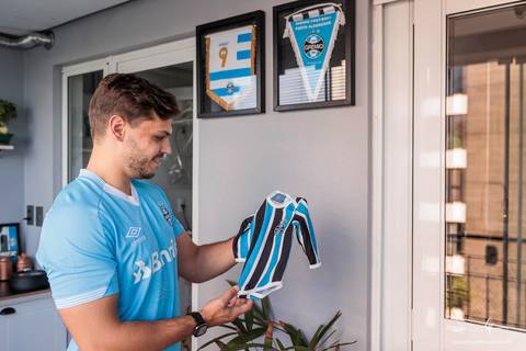 Ensaio Gestante; Mãe de Menina; Fotografia gestante; Fotografia gestante São Leopoldo; Fotografia gestante; Fotografia de família; São Leopoldo; Fotografia com animais; Ensaio de família; Gravidez;'