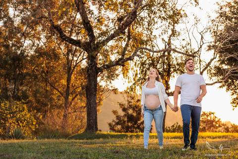 Ensaio Gestante; Mãe de Menina; Fotografia gestante; Fotografia gestante São Leopoldo; Fotografia gestante; Fotografia de família; São Leopoldo; Fotografia com animais; Ensaio de família; Gravidez;'