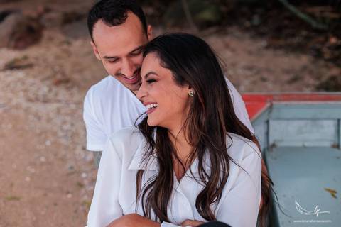 Maquiagem; Making of; Noiva; Noivo; Pré Wedding; Street Wedding; Celina Munhoz; Adriana Kruger; Manu Garcia; Wandering Wedding; São Francisco de Paula; Fotografia de Casal; Fotografia de Casamento; Pré Wedding; São Leopoldo; Vinícola Luiz Argenta; Floripa'