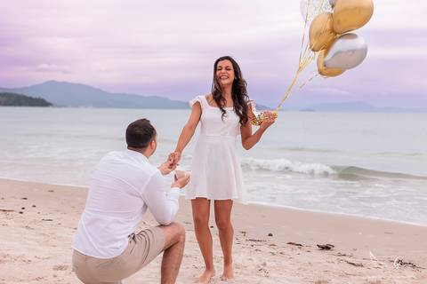 Maquiagem; Making of; Noiva; Noivo; Pré Wedding; Street Wedding; Celina Munhoz; Adriana Kruger; Manu Garcia; Wandering Wedding; São Francisco de Paula; Fotografia de Casal; Fotografia de Casamento; Pré Wedding; São Leopoldo; Vinícola Luiz Argenta; Floripa'