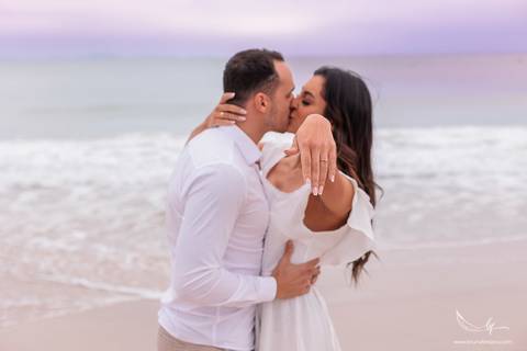 Maquiagem; Making of; Noiva; Noivo; Pré Wedding; Street Wedding; Celina Munhoz; Adriana Kruger; Manu Garcia; Wandering Wedding; São Francisco de Paula; Fotografia de Casal; Fotografia de Casamento; Pré Wedding; São Leopoldo; Vinícola Luiz Argenta; Floripa'