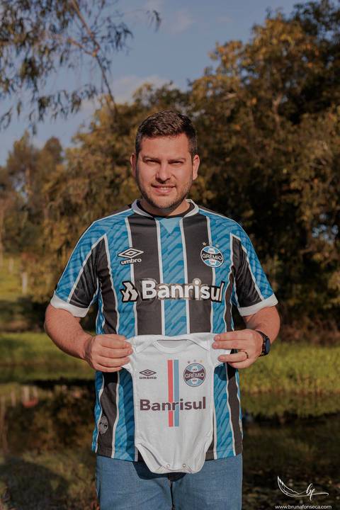 Ensaio Gestante; Mãe de Menina; Fotografia gestante; Fotografia gestante São Leopoldo; Fotografia gestante; Fotografia de família; São Leopoldo; Fotografia com animais; Ensaio de família; Gravidez;'