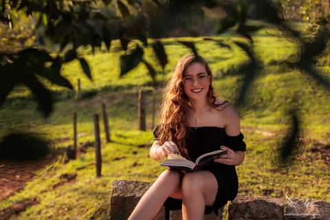 Ensaio feminino; Fotografia feminina; Recanto Bueno; Celina Munhoz; Novo Hamburgo; Fotografia Lifestyle; Nova Petropolis; Ensaio Teen; Ensaio 15th; 15 anos; Fotografo de 15 Anos; Debutante; Camarim Madri; Adriana Krieger; Manu Garcia;'