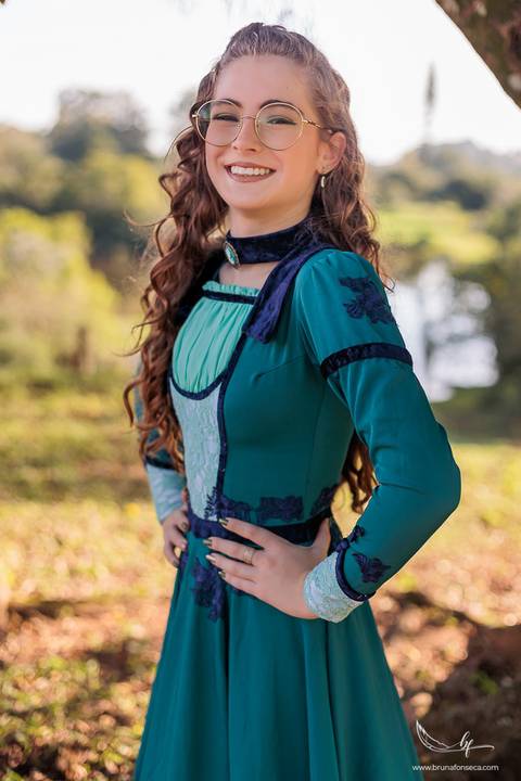 Ensaio feminino; Fotografia feminina; Recanto Bueno; Celina Munhoz; Novo Hamburgo; Fotografia Lifestyle; Nova Petropolis; Ensaio Teen; Ensaio 15th; 15 anos; Fotografo de 15 Anos; Debutante; Camarim Madri; Adriana Krieger; Manu Garcia;'