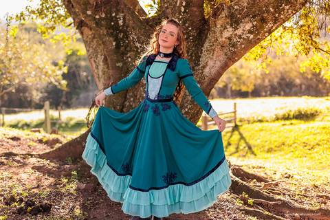 Ensaio feminino; Fotografia feminina; Recanto Bueno; Celina Munhoz; Novo Hamburgo; Fotografia Lifestyle; Nova Petropolis; Ensaio Teen; Ensaio 15th; 15 anos; Fotografo de 15 Anos; Debutante; Camarim Madri; Adriana Krieger; Manu Garcia;'