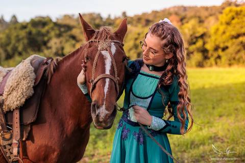 Ensaio feminino; Fotografia feminina; Recanto Bueno; Celina Munhoz; Novo Hamburgo; Fotografia Lifestyle; Nova Petropolis; Ensaio Teen; Ensaio 15th; 15 anos; Fotografo de 15 Anos; Debutante; Camarim Madri; Adriana Krieger; Manu Garcia;'