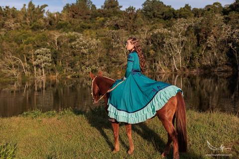 Ensaio feminino; Fotografia feminina; Recanto Bueno; Celina Munhoz; Novo Hamburgo; Fotografia Lifestyle; Nova Petropolis; Ensaio Teen; Ensaio 15th; 15 anos; Fotografo de 15 Anos; Debutante; Camarim Madri; Adriana Krieger; Manu Garcia;'