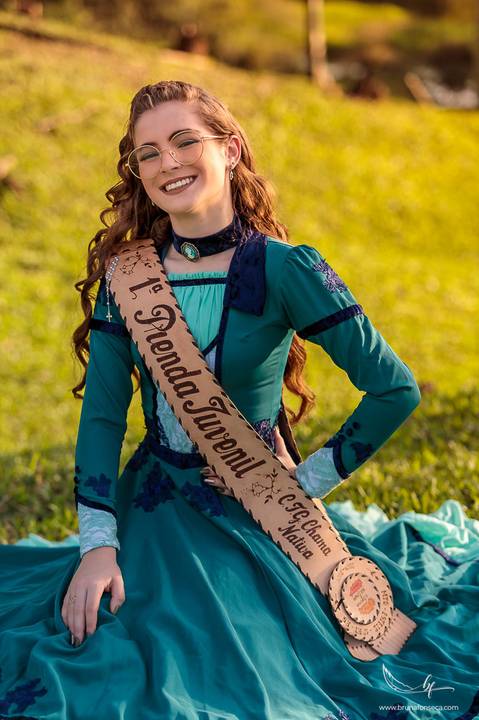 Ensaio feminino; Fotografia feminina; Recanto Bueno; Celina Munhoz; Novo Hamburgo; Fotografia Lifestyle; Nova Petropolis; Ensaio Teen; Ensaio 15th; 15 anos; Fotografo de 15 Anos; Debutante; Camarim Madri; Adriana Krieger; Manu Garcia;'