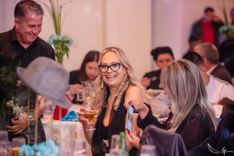 Ensaio feminino; Fotografia feminina; Recanto Bueno; Celina Munhoz; Novo Hamburgo; Fotografia Lifestyle; Nova Petropolis; Ensaio Teen; Ensaio 15th; 15 anos; Fotografo de 15 Anos; Debutante; Camarim Madri; Adriana Krieger; Manu Garcia;'