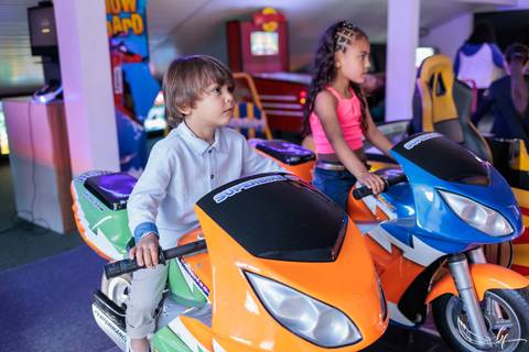 Aniversário infantil; Mig Eventos; Aniversário de criança; Fotografia infantil; Fotografia de família; São Leopoldo;  Casa de festa de são leopoldo; Fotografo infantil são leopoldo; Festança Kids; Fotografo de Canoas; Festejar; ForKids;'